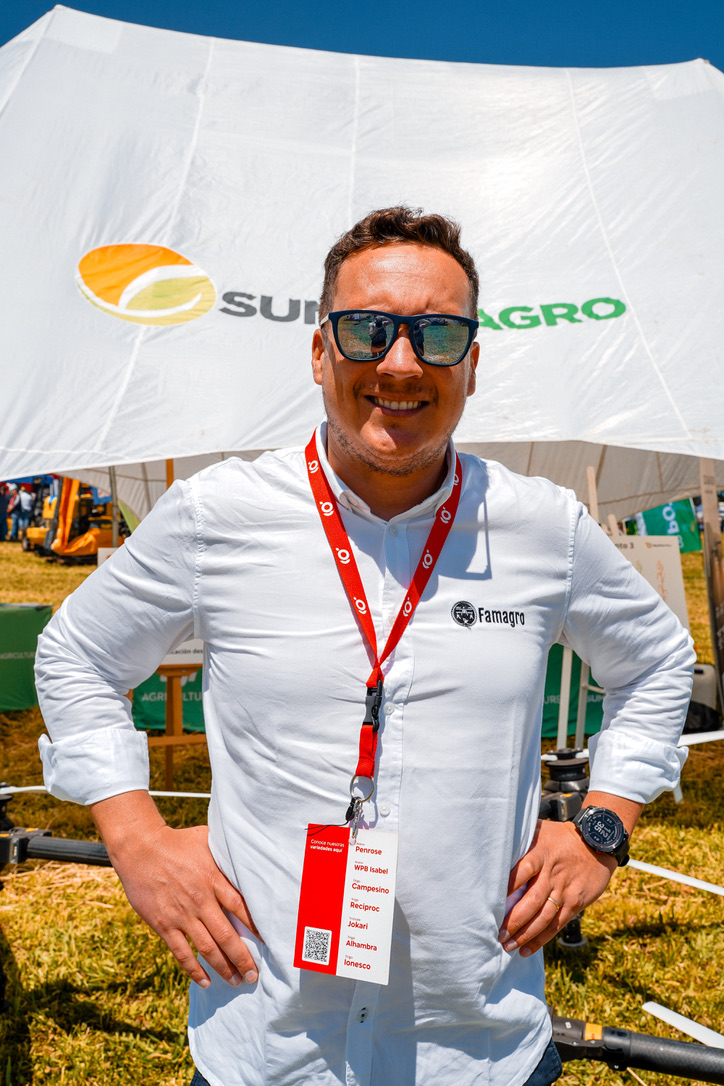 Bernardo Peña Roa en feria agrícola con Famagro